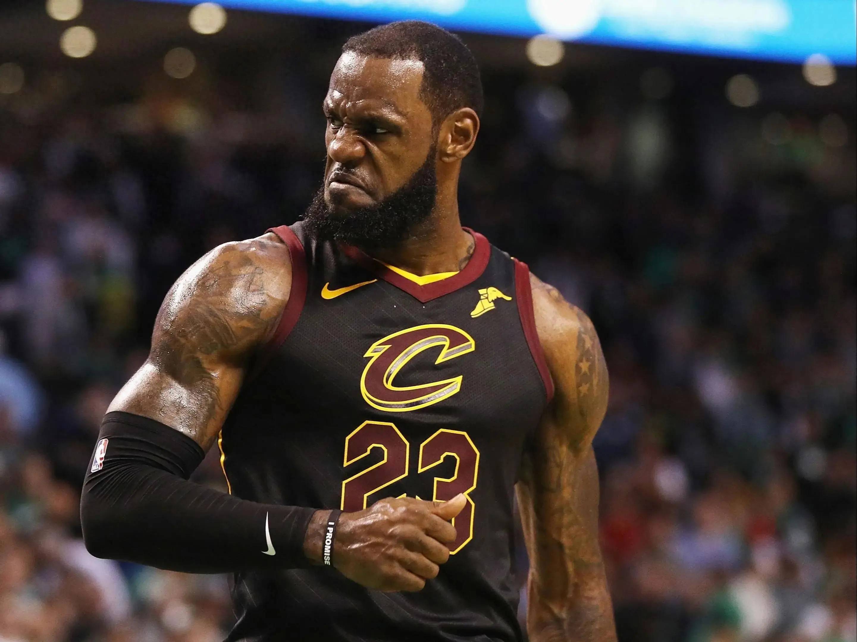 挑战历史记录!球员突破极限勇攀事业巅峰的简单介绍 挑战历史记录!球员突破极限勇攀事业巅峰的简单介绍