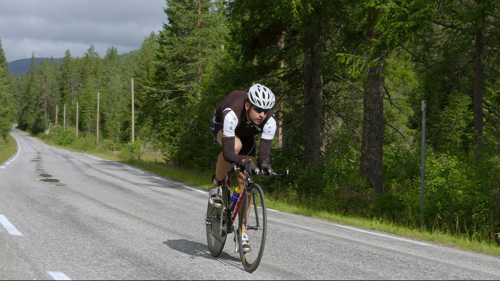 当卫冕冠军倒下，法国淘汰阿根廷，哈兰德连续得分拉开差距的启示