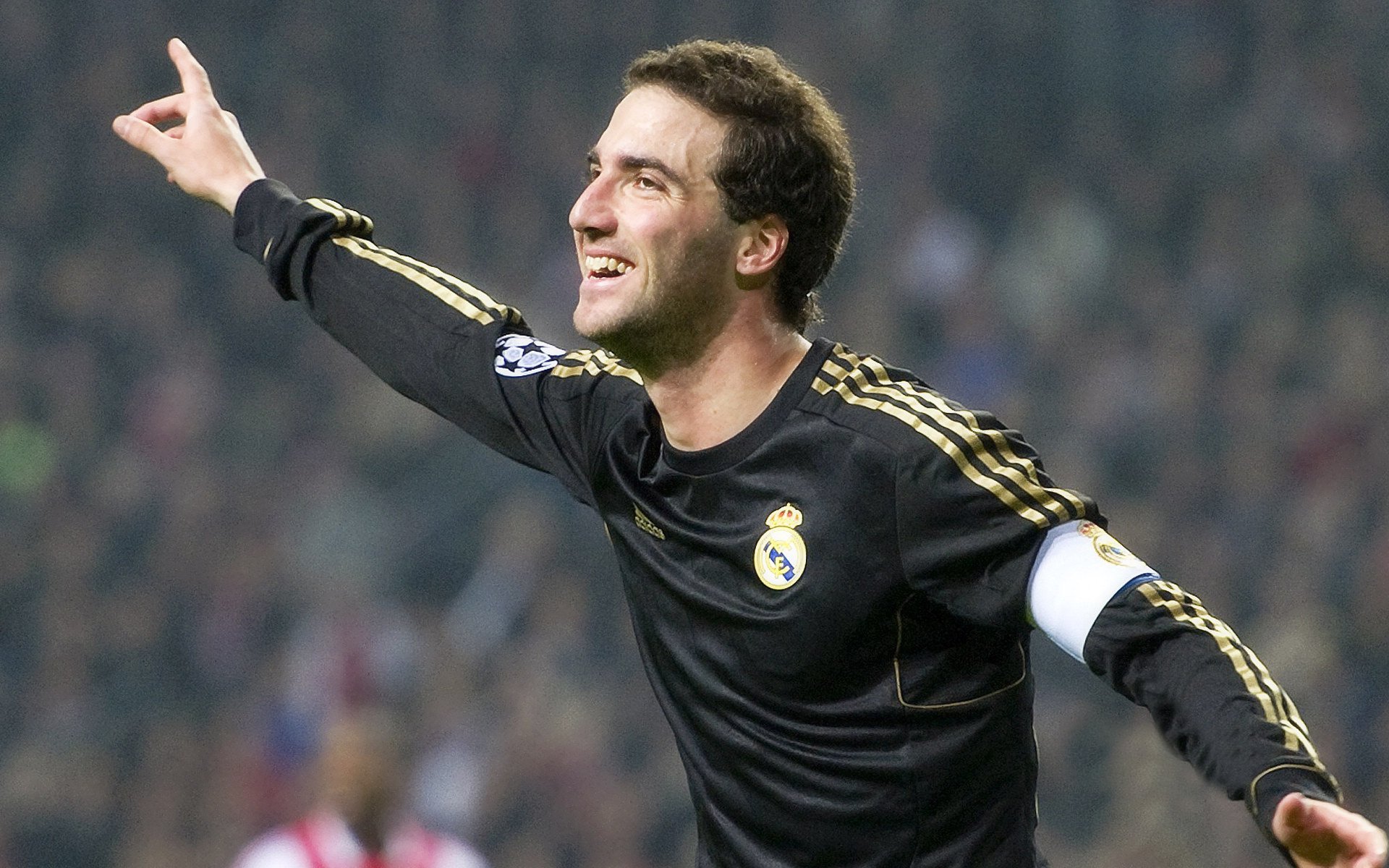 马琳铁腕治军，法国队横扫韩国队展现新时代足球哲学